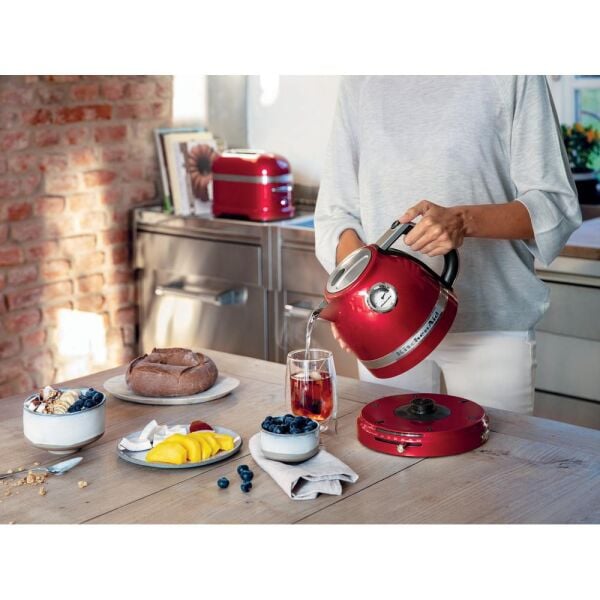 KitchenAid Artisan 5KEK1522ECA Candy Apple 1,5 Litre Kettle
