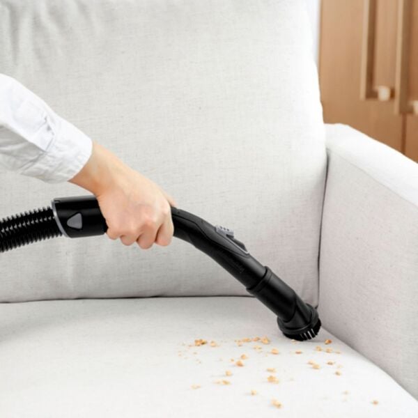 Karcher VC 3 Toz Torbasız 700W Hepa 12 Filtre Elektirikli Süpürge - Beyaz