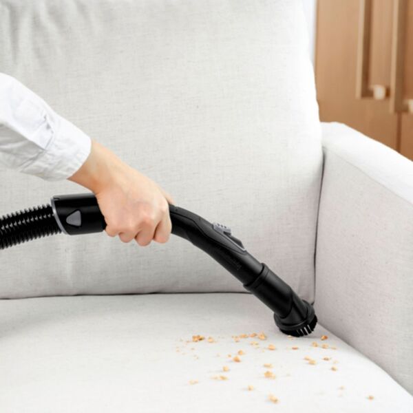 Karcher VC 3 Toz Torbasız 700W Hepa 12 Filtre Elektirikli Süpürge - Beyaz