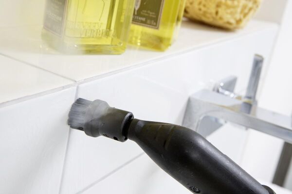 Karcher SC 4 EasyFix 3.5 Bar 2000W Buharlı Temizlik Makinesi