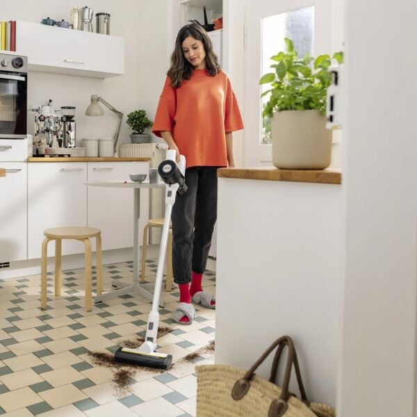 Karcher KVA 2 Kablosuz Dikey Şarjlı Süpürge - Beyaz