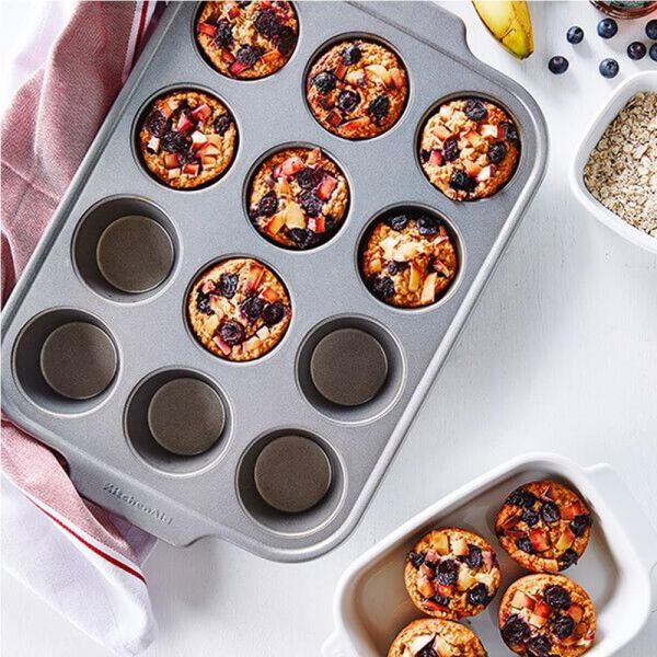 KitchenAid CC003296-001 12'li Muffin Kalıbı 35 X 26 Cm.