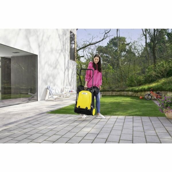 Karcher S 4 Twin 20 Litre Mekanik Dış Alan Süpürücü