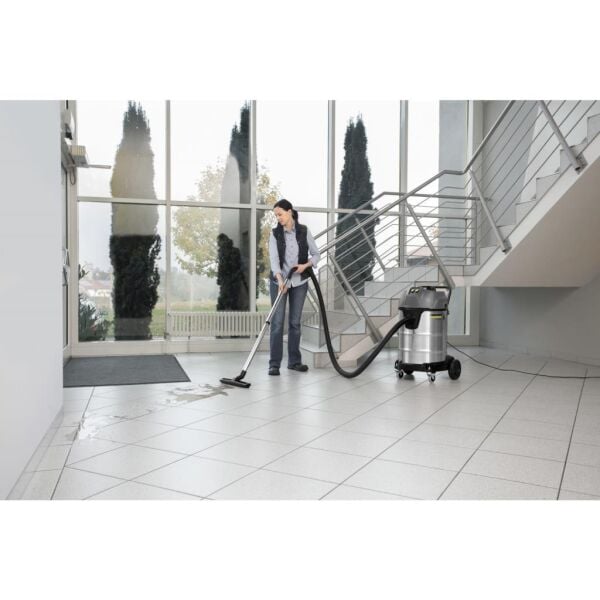 Karcher NT 70/2 ME Classic 2300W Islak Kuru Profesyonel Elektrikli Süpürge