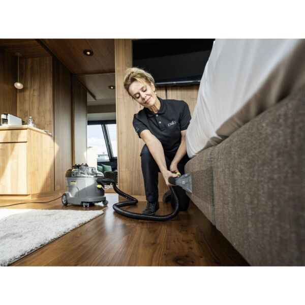 Karcher Puzzi 8/1 Halı ve Koltuk Yıkama Makinesi