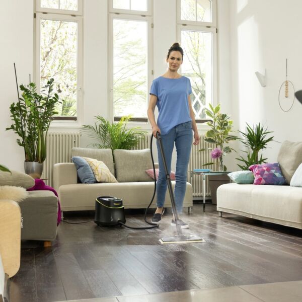 Karcher SC 3 Deluxe Anniversary Edition 3.5 Bar 1900 W Buharlı Temizlik Makinesi - Siyah