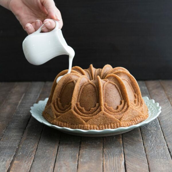Nordicware 88637 Kubbeli Katedral Bundt Kek Kalıbı