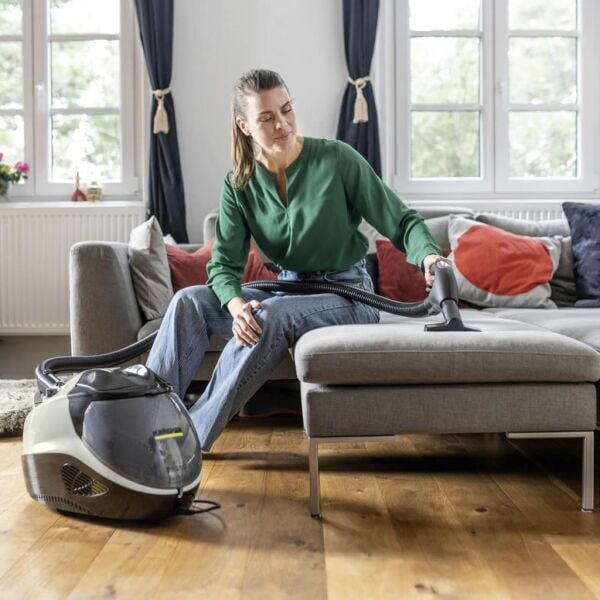 Karcher SV 7 (4 Bar) 2200W Buharlı Temizlik Robotu - Beyaz