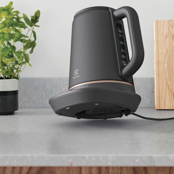 Electrolux E7K1-6BP Zaman ve Sıcaklık Ayarlı 2400 W 1.7 Litre Kettle