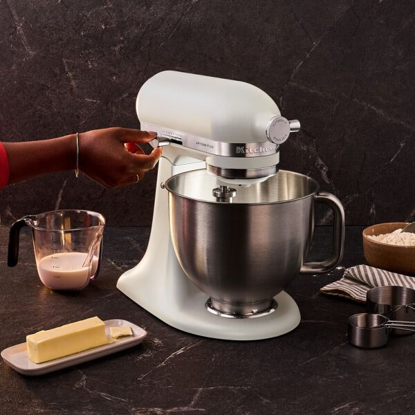 KitchenAid Artisan Plus 5KSM50PKVEPL 4.7 Litre Stand Mikser - Porcelain White