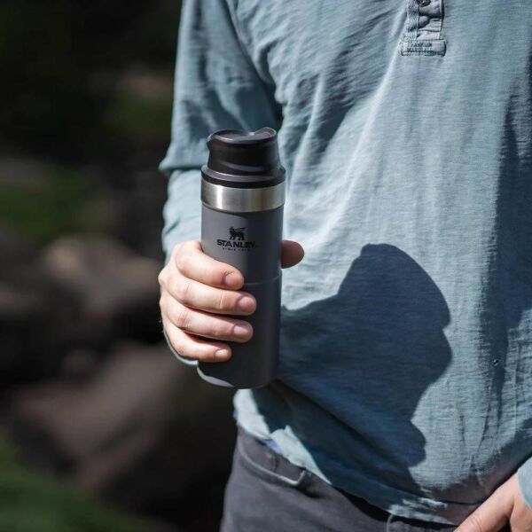 Stanley 10-09848-052 Klasik Trigger Action 0,35 Litre Çelik Termos Bardak - Füme