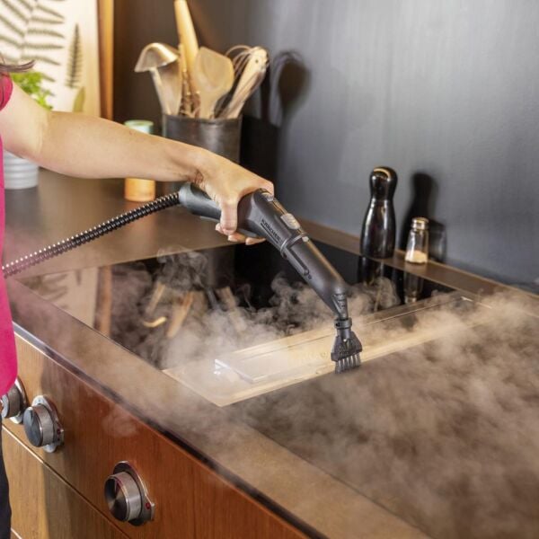 Karcher SC 4 Deluxe EasyFix 4 Bar 2200 W Buharlı Temizlik Makinesi - Beyaz