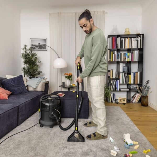 Karcher SE 4 Black GNF Edition N1 Halı ve Koltuk Yıkama Makinesi - 10811720