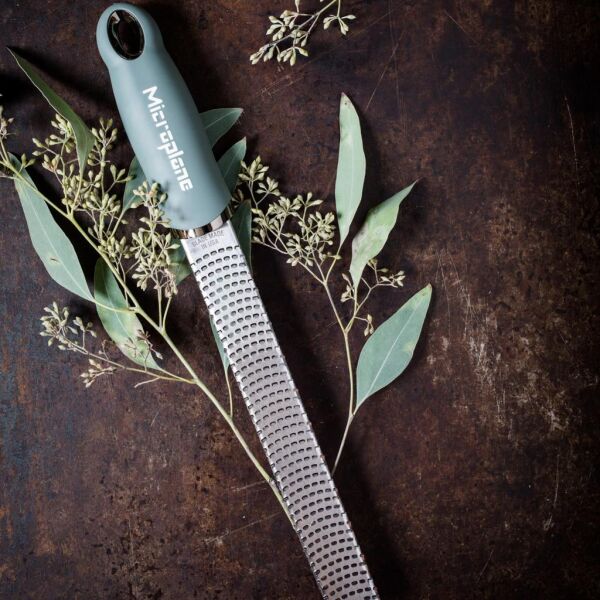 Microplane 46727E Premium Classic Zester - Okaliptüs Yeşili