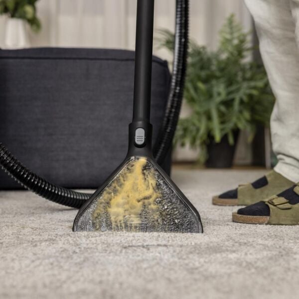 Karcher SE 4 Halı Yıkama Makinesi - Beyaz