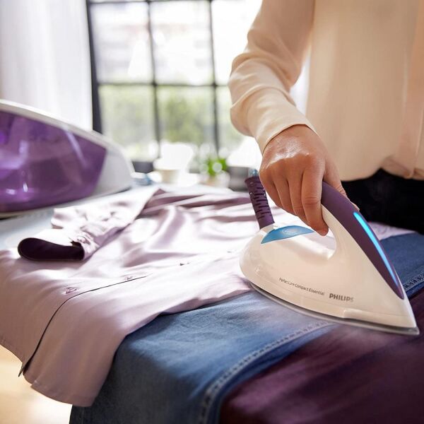 Philips GC6802/30 PerfectCare Compact 5,5 bar 2400W Buhar Kazanlı Ütü