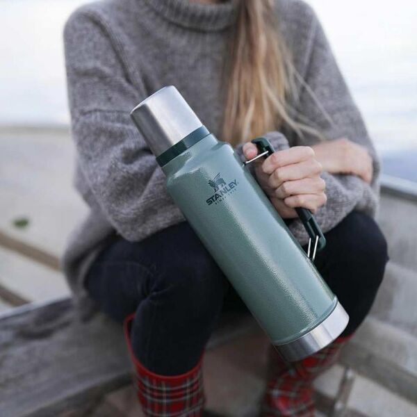 Stanley 10-07934-003 Klasik Vakumlu 1.9 Litre Çelik Termos - Yeşil