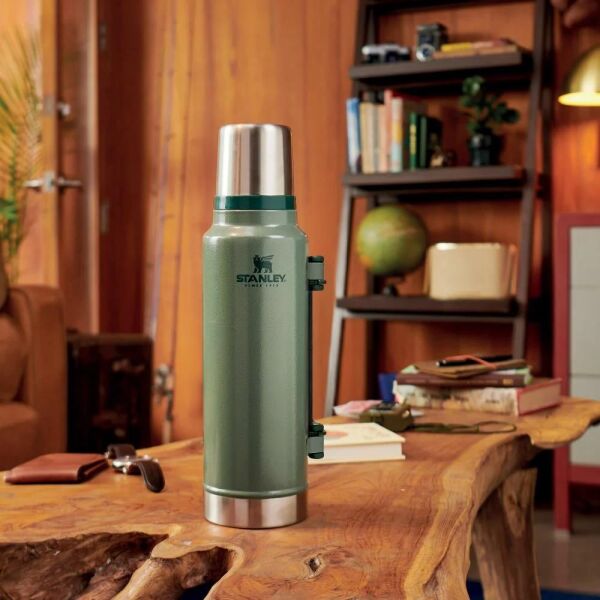 Stanley 10-07934-003 Klasik Vakumlu 1.9 Litre Çelik Termos - Yeşil
