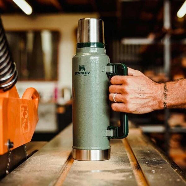 Stanley 10-08265-001 Klasik Vakumlu 1.4 Litre Çelik Termos - Yeşil