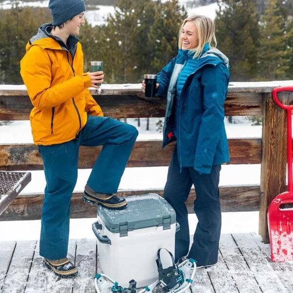 Stanley 10-01936-039 Adventure 28 Litre Taşınabilir Soğutucu Kamp Buzluğu - Beyaz