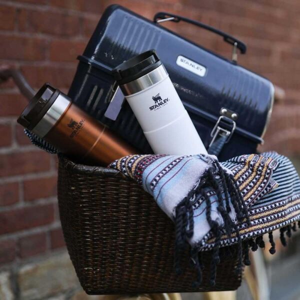 Stanley 10-09851-007 Klasik Neverleak 0,47 Litre Çelik Termos Bardak - Siyah