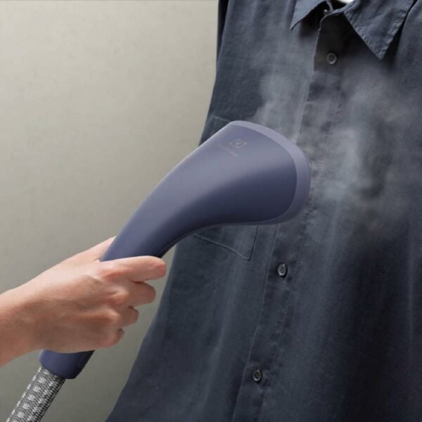 Electrolux E7US1-4MN Delicate 7000 1800 W Buharlı Kırışıklık Giderici