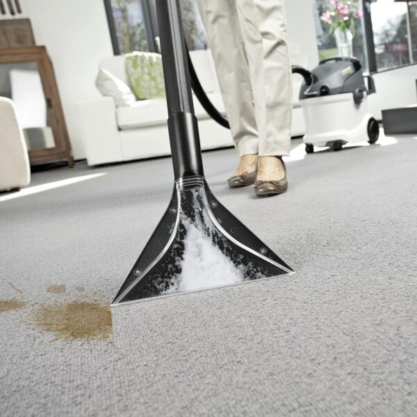 Karcher SE 6.100 1400 W Halı ve Koltuk Yıkama Makinesi