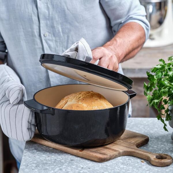 KitchenAid CC006064-001 5.6 Litre 30 cm. Oval Döküm Demir Tencere - Siyah