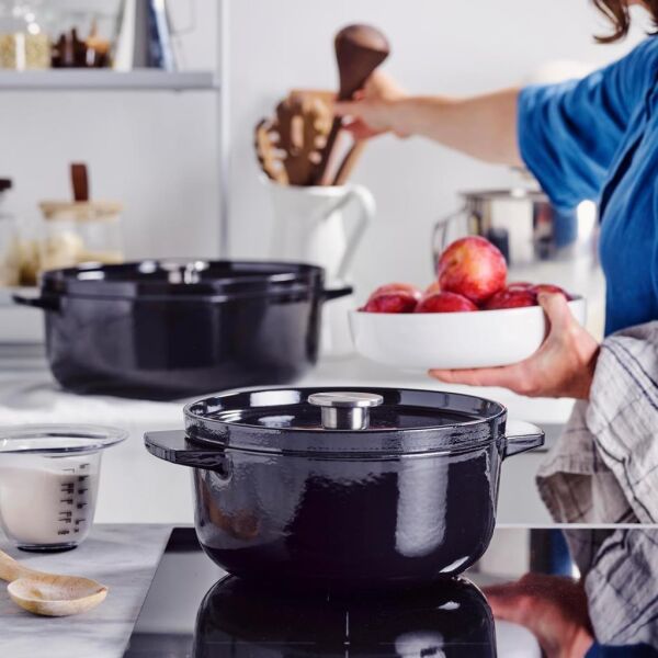 KitchenAid CC006064-001 5.6 Litre 30 cm. Oval Döküm Demir Tencere - Siyah