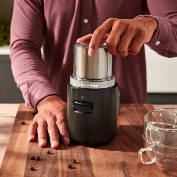 KitchenAid Go 5KBGR111BM Kablosuz Serisi Kahve Öğütücüsü - Batarya Dahil
