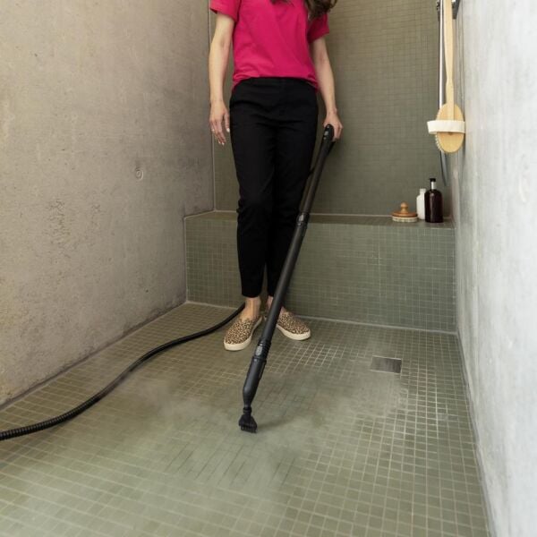 Karcher SC 4 Deluxe EasyFix 4 Bar 2200 W Buharlı Temizlik Makinesi
